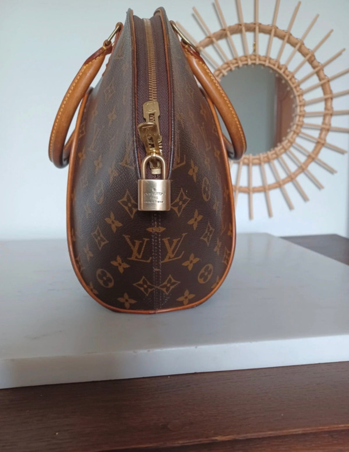 Louis Vuitton Vintage Monogram – Ellipse MM