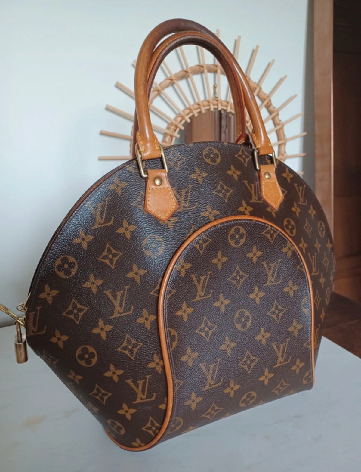 Louis Vuitton Vintage Monogram – Ellipse MM