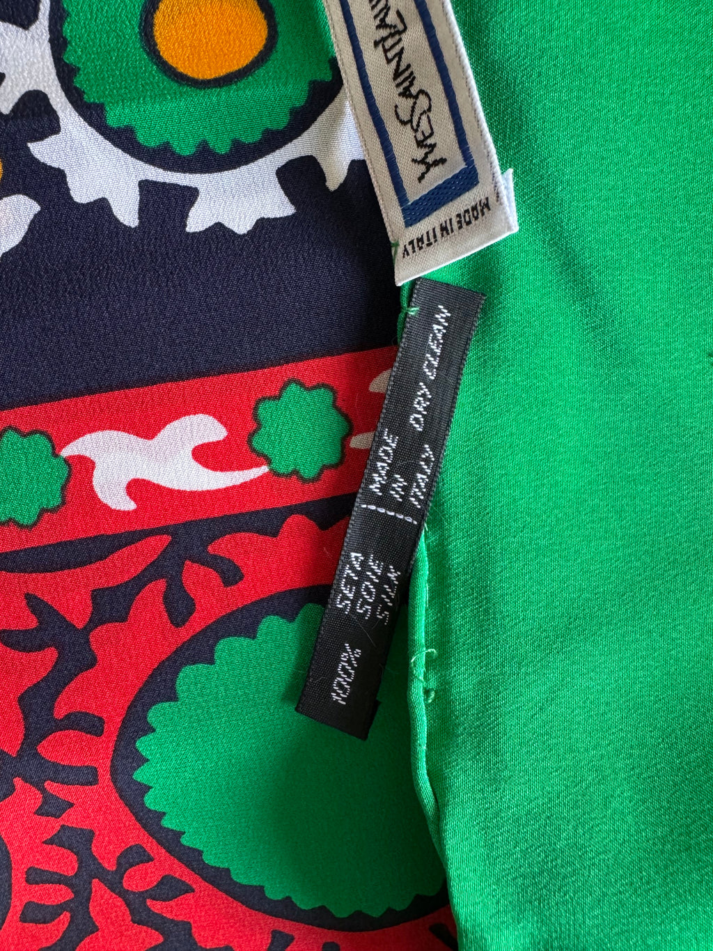Vintage Yves Saint Laurent – jedwabna apaszka 86 × 86 cm